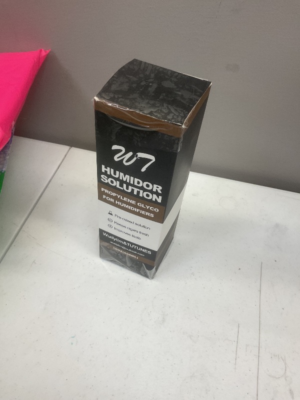 Photo 1 of TUTUNES Cigar Humidor Solution 16 oz (500 ml) - Humidifier Liquid - Premium Propylene Glycol PG Solution Formula - 70% RH - Safe and Non-Toxic