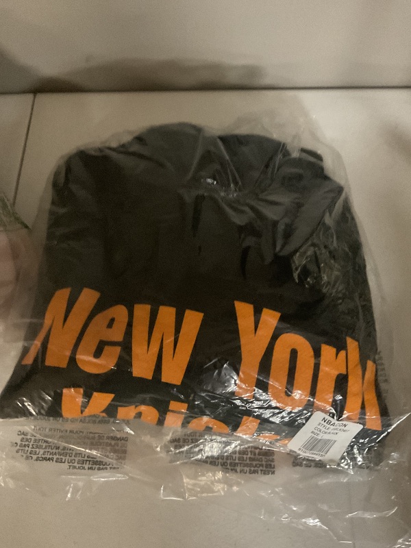 Photo 1 of Size L.   NBA Con Team Crew, New York Knicks