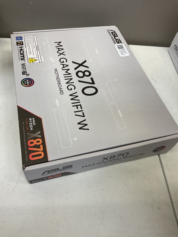 Photo 1 of ASUS X870 MAX GAMING WIFI7 W AMD AM5 ATX Motherboard, 8-layer White PCB, 12+2+1 80A DrMOS, DDR5, PCIe 5.0 x16 Q-Release, 3x M.2, Wi-Fi 7 Q-Antenna, USB4® Type-C®, 2.5Gb LAN, BIOS FlashBack™, Aura Sync