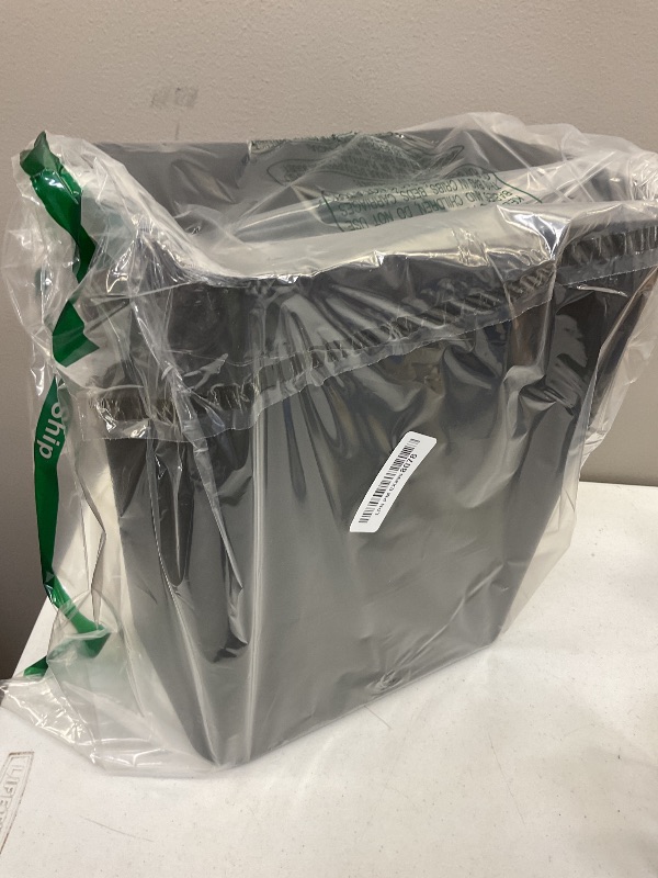 Photo 1 of Qskely 4.5 Gallon Plastic Swing-Top Trash Can, Garbage Can with Swing Lid, Black