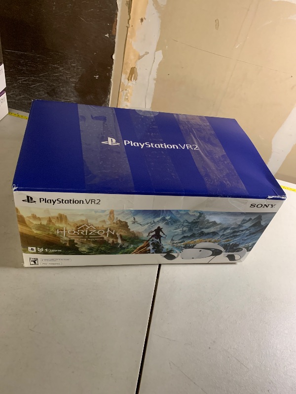 Photo 1 of **Missing game and wires----PARTIAL SET**PlayStation VR2 Horizon Call of The Mountain™ Bundle (PSVR2)