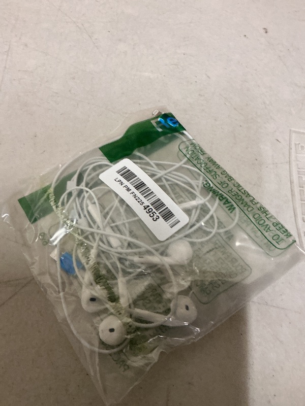 Photo 1 of 2 Pack Wired Headphones for iPhone Earbuds with Built-in Microphone & Volume Control Nosie Reduction Earphones Headsets Compatible with iPhone 14 13 12 11 Pro Max XS XR X 8 7, Support All iOS System