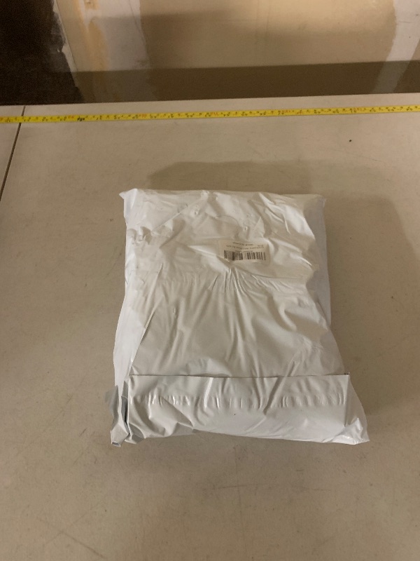 Photo 1 of 12 Pack End of The Year Gifts for Kids, Stress Ball with Greeting Cards for Kids Boys Girls Student Classroom Gifts Preschool Foam Sports Bouncy Balls Basketball Football Party Favor Toys