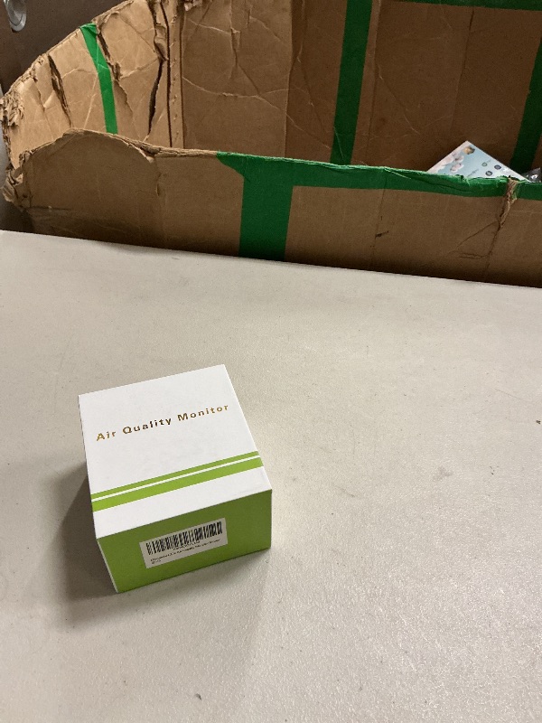 Photo 1 of 5-in-1 CO2 Carbon Dioxide Detector, Dienmern Portable Air Quality Monitor Indoor, 1600mAh Powerful Battery CO2 Monitor for CO2/Temp/Humidity, LED Display CO2 Detector for Travel/Office/Home/Grow Tents