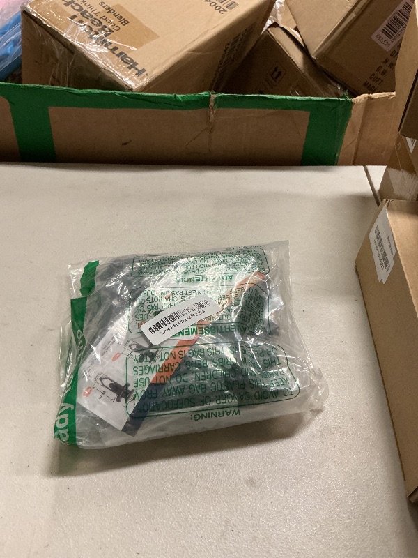 Photo 1 of 6 Pcs Liquor Bottle Pourers Oil Bottle Spout Stainless Steel Liquid Pour Spout with Covers for Oil, Wine, Vinegar and Liquid, Fit About 0.75 inch Inside diameter Bottle Mouth