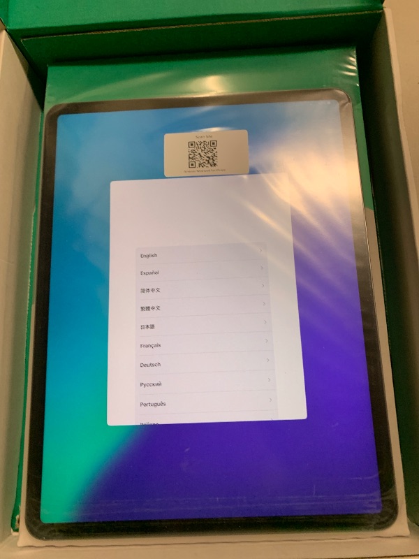 Photo 1 of SELLING FOR PARTS ONLY........ Apple iPad Pro 12.9-inch, 1TB, WiFi, Space Gray (Renewed Premium)