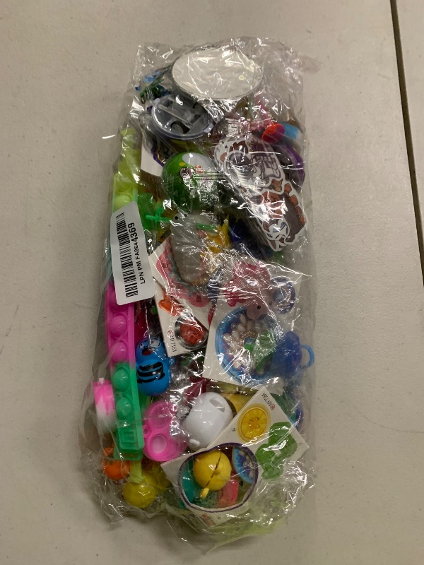 Photo 1 of 212-Pack Assorted Party Favors Gift Toy Set for Boys Girls, Novelty Items for Events, Prize Drawings, Carnival Favors, Surprise Bag Fillers, Celebration Supplies Class Gift for 3 Years and Above