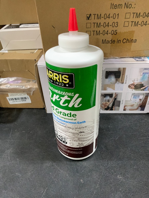 Photo 1 of HARRIS Diatomaceous Earth Food Grade, Half Pound with Easy Application Puffer Tip