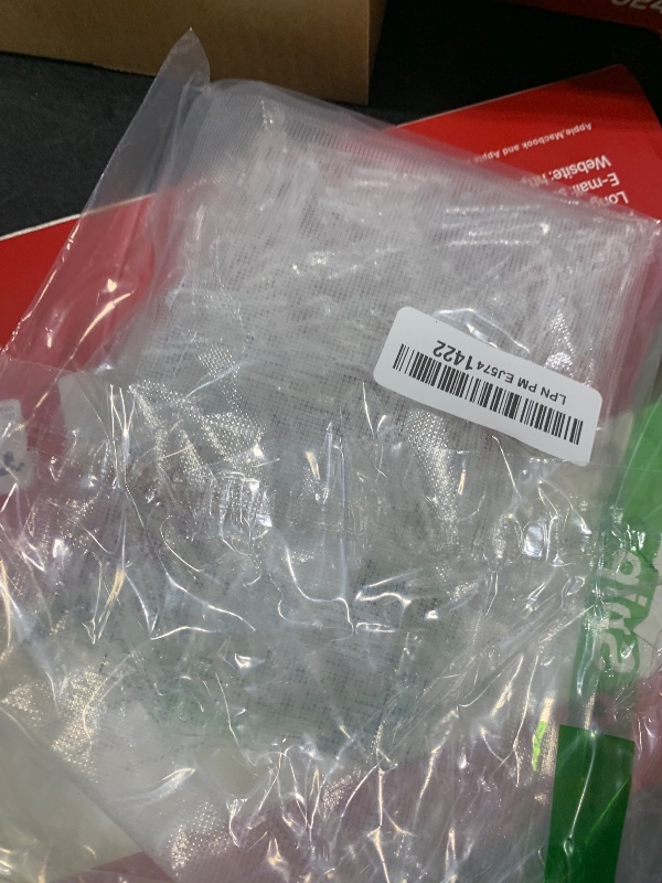 Photo 1 of HJZHII 300 Pcs Plastic U Shape Clips, Fabric Clips Clear Alligator Clip Garment Shirt Clothespin Fixing Packing Clip Teeth Transparent Plastic Clothespins for Fabric Ties Socks Pants Stockings