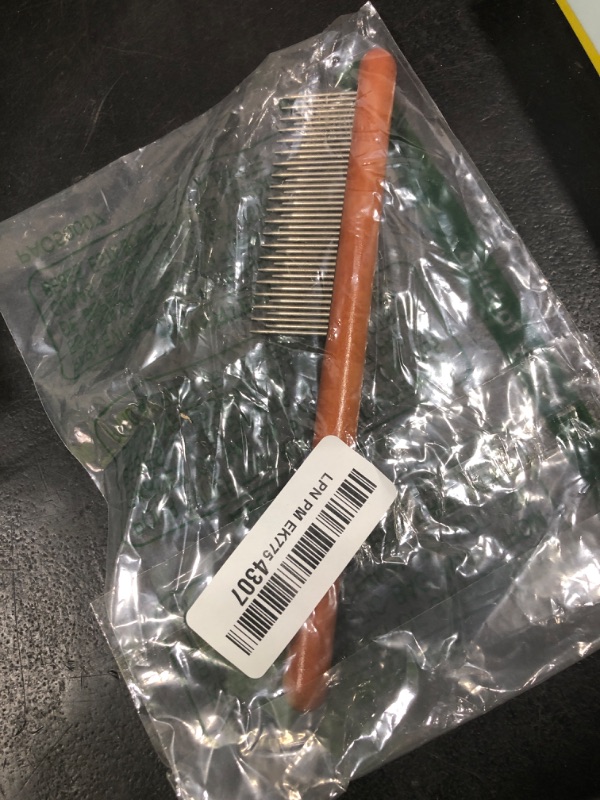 Photo 1 of Cat comb,dog comb,Solid Wood Pet Comb Grooming Tool for Cats,Dogs and rabbits…