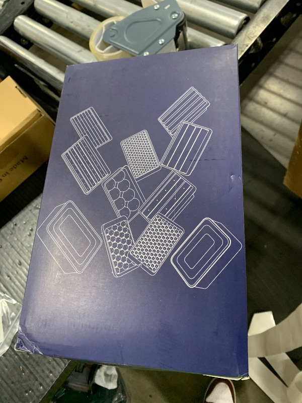 Photo 1 of WIBIMEN Large Ice Cube Molds, Big Round Whiskey Ice Cube Trays for Freezer, Easy to Fill & Release, Whiskey Bourbon Cocktail(2.5In*8 Balls- Blue/2 Pack)
