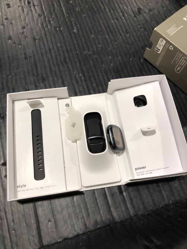 Photo 1 of Fitbit Versa 4 Fitness Smartwatch with Daily Readiness, GPS, 24/7 Heart Rate, 40+ Exercise Modes, Sleep Tracking and more, Black/Graphite, One Size (S & L Bands Included)
