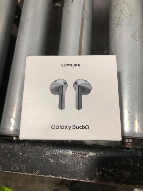 Photo 1 of SAMSUNG Galaxy Buds 3 AI True Wireless Bluetooth Earbuds, Open Type Fit, Active Noise Cancellation, 360 Audio, Touch Control, Silver [US Version, Amazon Exclusive, 2Yr Warranty]