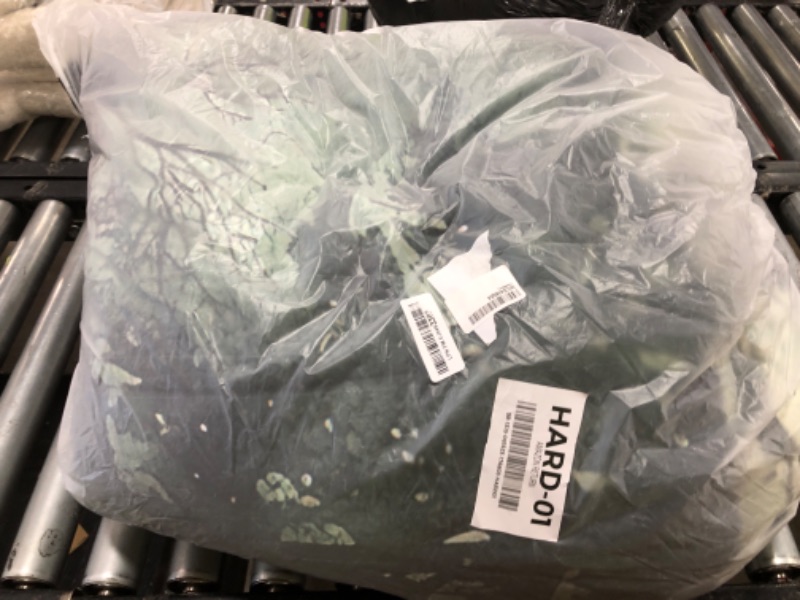 Photo 1 of thick blanket w/ graphic design