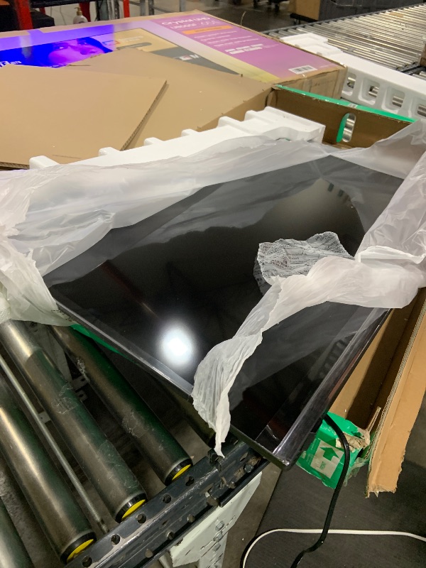 Photo 1 of VIZIO 40-inch Full HD 1080p Smart TV with DTS Virtual: X, Alexa Compatibility, Google Cast Built-in, Bluetooth Headphone Capable, (VFD40M-08 New)