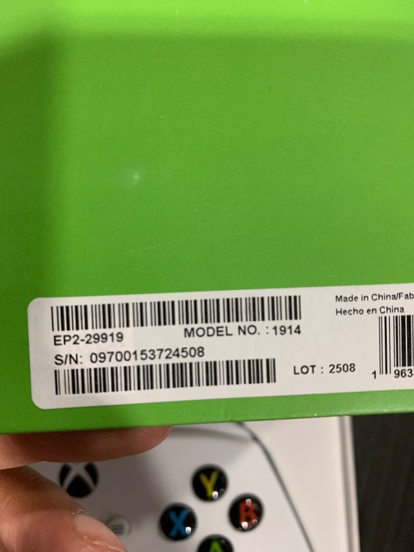 Photo 1 of Xbox Wireless Gaming Controller (2025) – Robot White – Play on Xbox, Windows, Android, iOS, FireTV Sticks, Smart TVs, VR Headsets