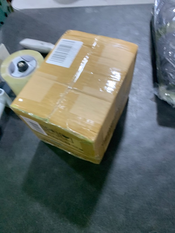 Photo 1 of LVYUAN Voltage Transformer Converter 500 Watt Step Up/Down Convert from 110-120 Volt to 220-240 Volt and from 220-240 Volt to 110-120 Volt with US Outlet, Universal Outlet, Circuit Breaker