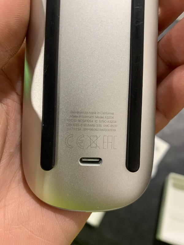 Photo 1 of Apple Magic Mouse - White Multi-Touch Surface ???????