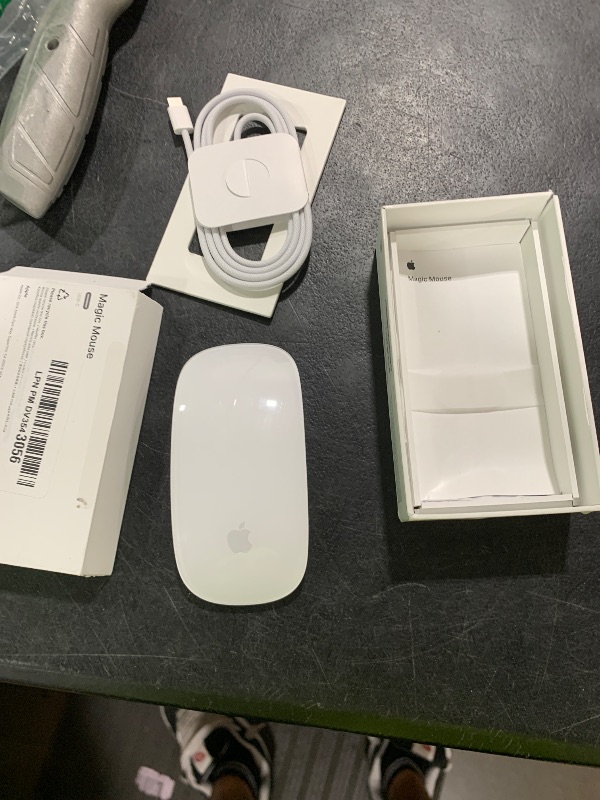 Photo 1 of Apple Magic Mouse - White Multi-Touch Surface ???????