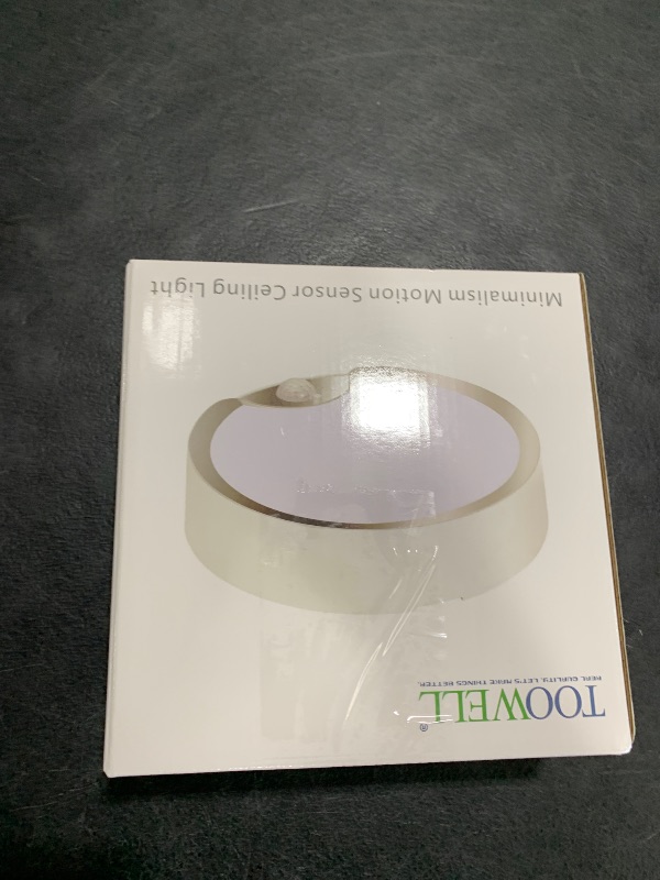 Photo 1 of TOOWELL Motion Sensor Ceiling Light Battery Operated Indoor/Outdoor LED Ceiling Lights for Closet Hallway Pantry Laundry Stairs Garage Bathroom Shower Porch Shed Wall 400LM Motion Activated Light
