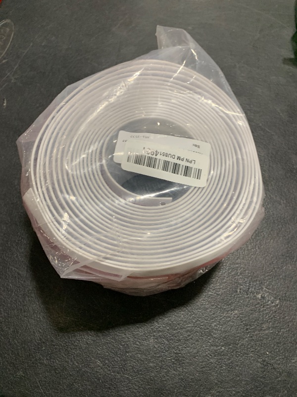 Photo 1 of Muzata Flexible Baseboard Trim 4 Inch x 20 Feet Peel and Stick Baseboard Molding White Rubber Vinyl Molding Self-Adhesive Floor Trim SB03