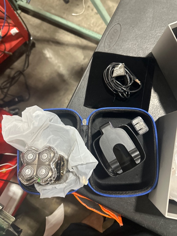 Photo 1 of Skull Shaver Pitbull Platinum Pro:Head Shaver for Men - Bald Head Shavers with Wet/Dry Technology, Ergonomic Design, Travel Lock, and Accessories. Perfect Grooming Kit and Prime Gift for Men