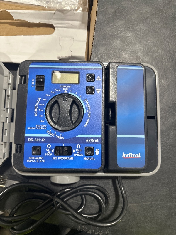 Photo 1 of Irritrol Rain Dial RD600-INT-R 6 Station Indoor Irrigation Controller