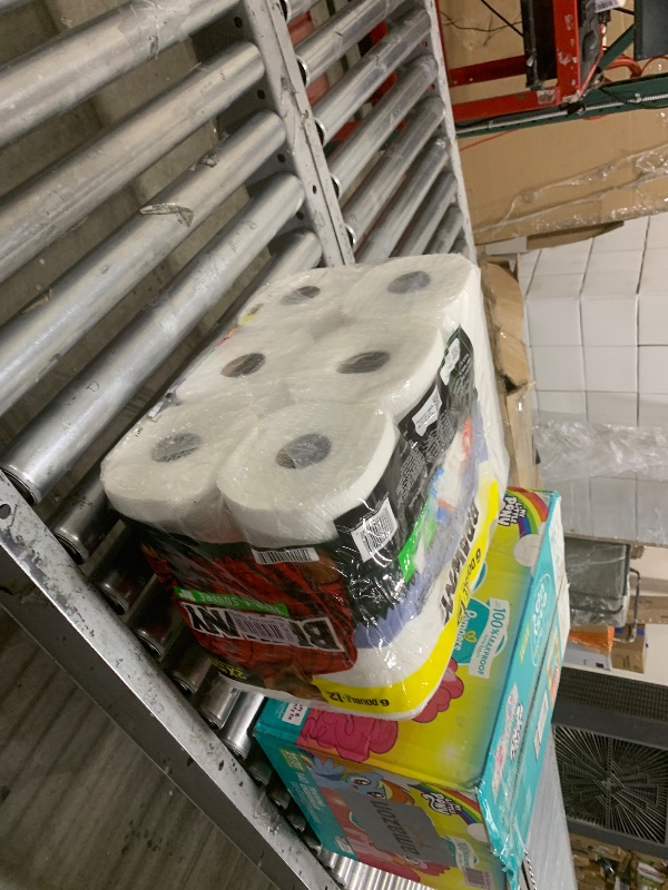 Photo 1 of Brawny Tear-A-Square Paper Towels, 6 Double Rolls = 12 Regular Rolls, 3 Sheet Sizes (Quarter, Half, Full), Strength for All Messes, Cleanups, and Meal Prep, White