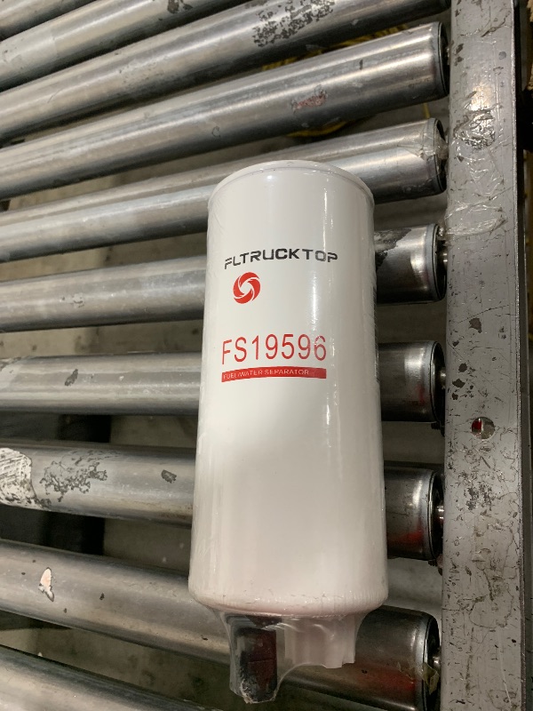 Photo 1 of FS19596 Fuel/Water Separator Compatible with Cummins 3954891 ISB,ISB02,ISM,ISM 02,ISB 6.7,ISB 5.9 series engines Replaces Fleetguard FS19596 Fuel/Water