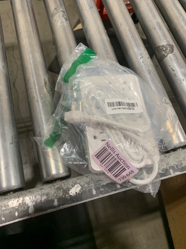 Photo 1 of JouleLoom 6 FT Flat Plug Surge Protector Power Strip,11 Multiple AC Outlets with 6 USB Ports (2 USB C), 6 Feet Extension Cord, 1250W/10A, One Touch Switch Button, 17 in 1 Compact powerstrip-White