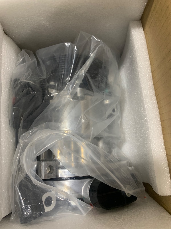 Photo 1 of AC Compressor with Clutch for Dodge Dakota 1996-2001, Durango 1998-2001, Ramcharger 5.2L 5.9L 1999-2001 & 5.9L 1994-1996, 1996-2001 for Ram 1500 2500 3500 3.9L 5.2L 5.9 8.0L Pickup, 16 Ports