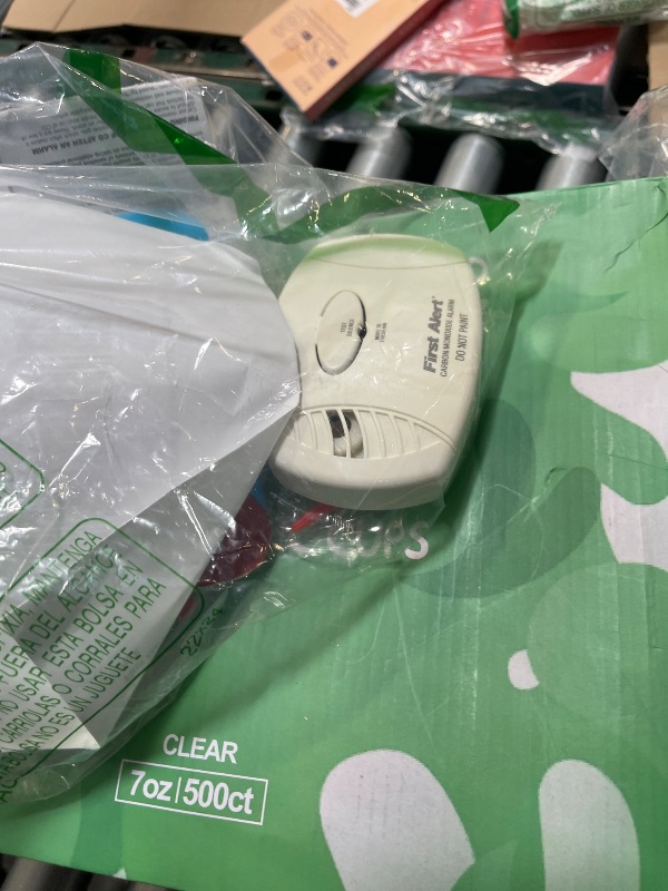 Photo 1 of First Alert CO400 Carbon Monoxide (CO) Detector, Battery Operated Alarm, 1-Pack