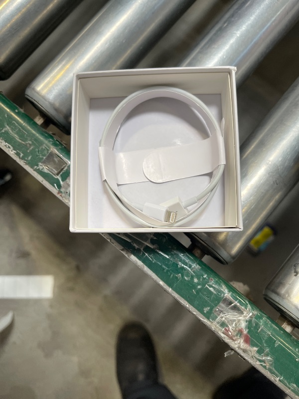 Photo 1 of Apple Airpods MRXJ2 with Wireless Charging Case - White (Airpods 2)
