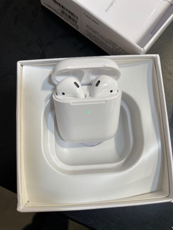Photo 1 of Apple Airpods MRXJ2 with Wireless Charging Case - White (Airpods 2)
