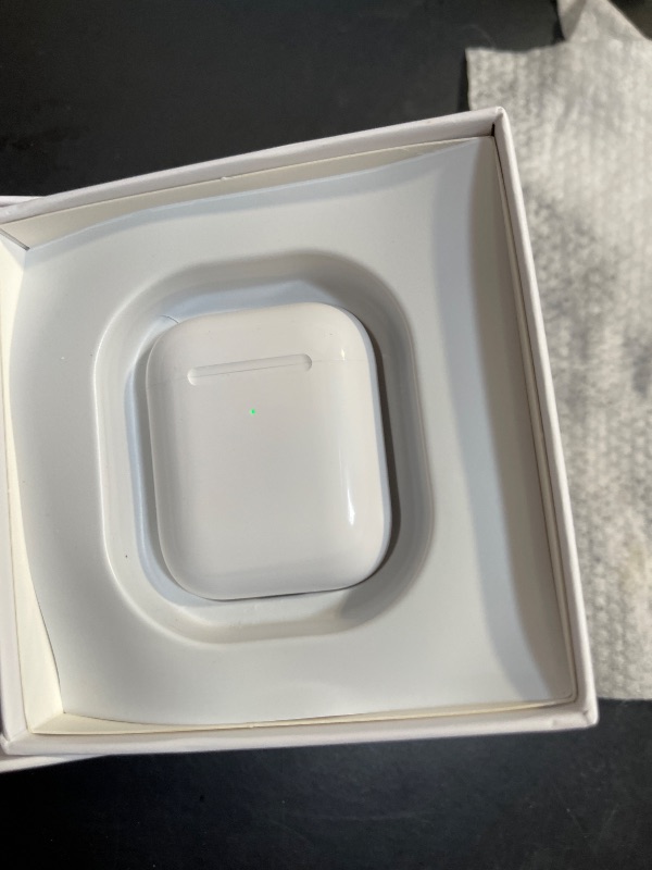Photo 1 of Apple Airpods MRXJ2 with Wireless Charging Case - White (Airpods 2)
