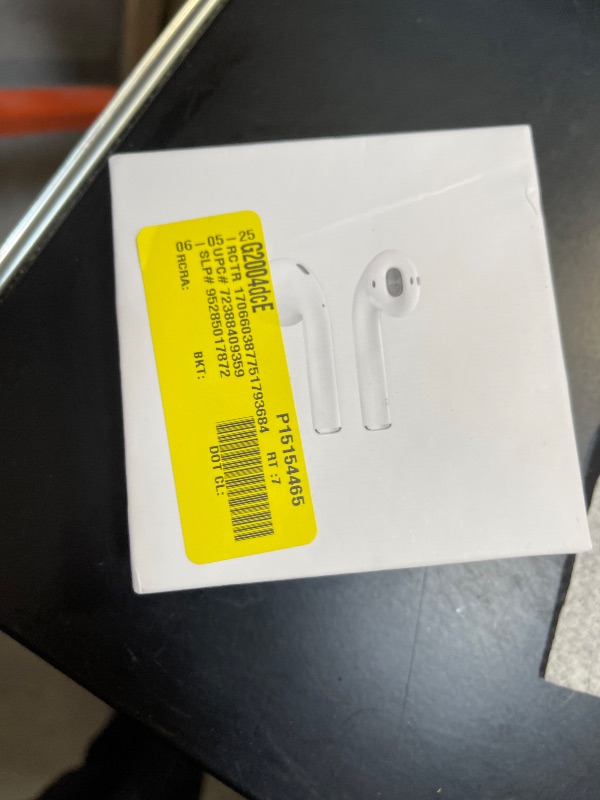 Photo 1 of Apple Airpods MRXJ2 with Wireless Charging Case - White (Airpods 2)
