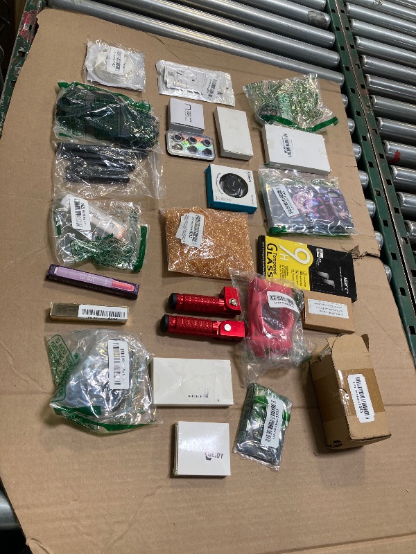 Photo 1 of bag lot misc items
