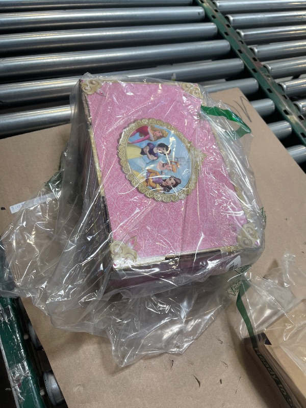 Photo 1 of Disney Princess Dress Up Trunk Deluxe 21 Piece Officially Licensed [Amazon Exclusive]