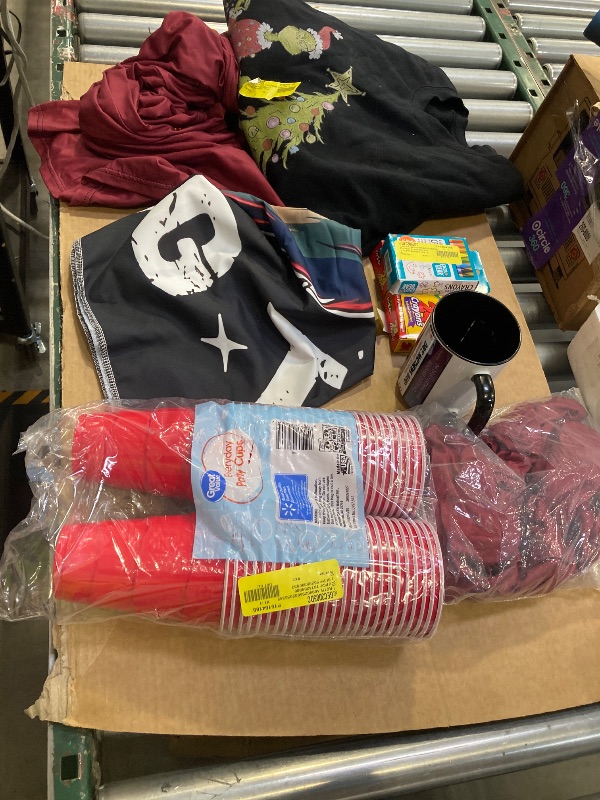Photo 1 of box lot misc items 