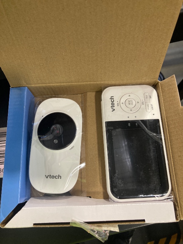 Photo 1 of VTech VM819 Video Baby Monitor with 19 Hour Battery Life 1000ft Long Range 2.8” Display Auto Night Vision 2Way Audio Talk Temperature Sensor an

