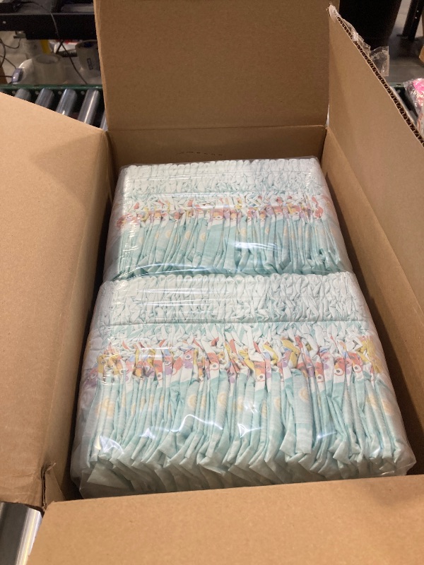 Photo 1 of Pampers Baby Dry Diapers Size 4 186 Count