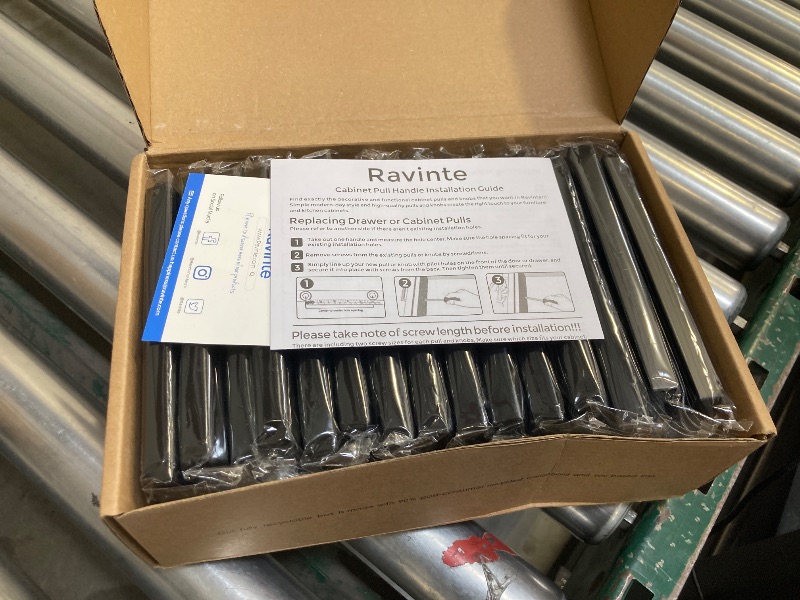 Photo 1 of Ravinte 30 Pack 5 Inch Kitchen Square Cabinet Handles Matte Black Pulls Drawer Hardware for Cabinets Cupboard