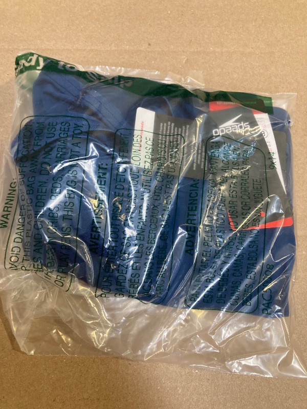 Photo 1 of Size 34--Speedo Men's Swimsuit Square Leg Endurance+ Solid Navy