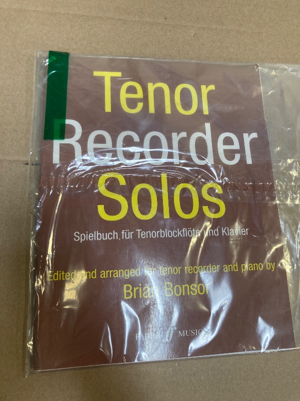 Photo 1 of Tenor Recorder Solos: Parts (Faber Edition)