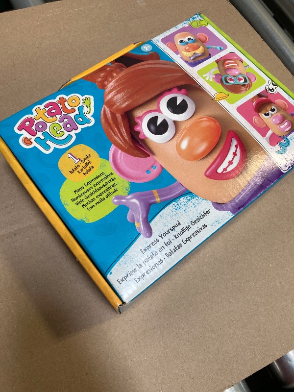 Photo 1 of Potato Head Express Yourspud Playset with 1 Potato Body and 32 Accessories, Creative Toddler and Preschool Toys for Boys and Girls 2 Years and Up (Amazon Exclusive)