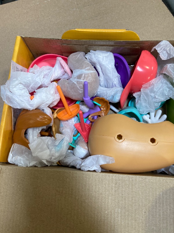 Photo 1 of Potato Head Express Yourspud Playset with 1 Potato Body and 32 Accessories, Creative Toddler and Preschool Toys for Boys and Girls 2 Years and Up (Amazon Exclusive)