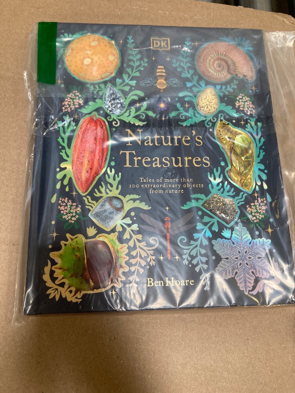 Photo 1 of Nature's Treasures: Tales Of More Than 100 Extraordinary Objects From Nature (DK Treasures)
