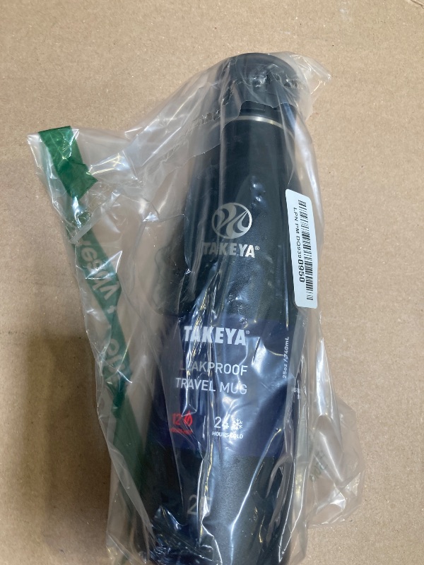 Photo 1 of Takeya 885395525020 Traveler Insulated Stainless Steel Bottle, Flip Cap Onyx 25oz