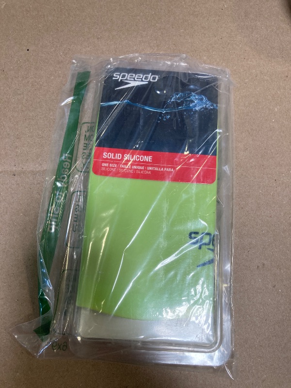 Photo 1 of Speedo Unisex-Adult Swim Cap Silicone