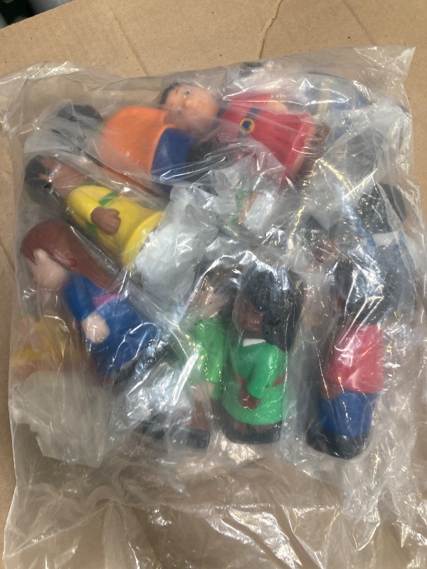 Photo 1 of Get Ready Kids Multicultural Famly Figures Set of 16, 5", Multi, 624